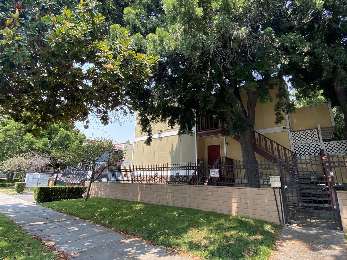 Reed Oaks Apartments